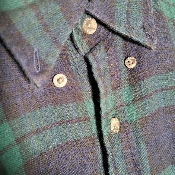 👕🌶 Retreat Flannel Button Up Longsleeve Shirt - Picture 4 of 4